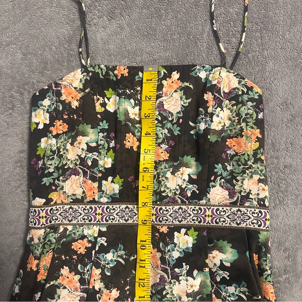 Alice + Olivia Florence Gown - Picture 14 of 16